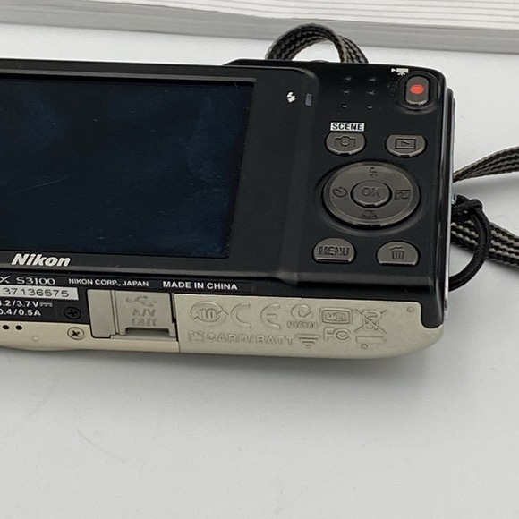 Nikon COOLPIX S3100 14.0MP Digital‎ Camera Silver Battery Charger AV  & Manual - Picture 15 of 16